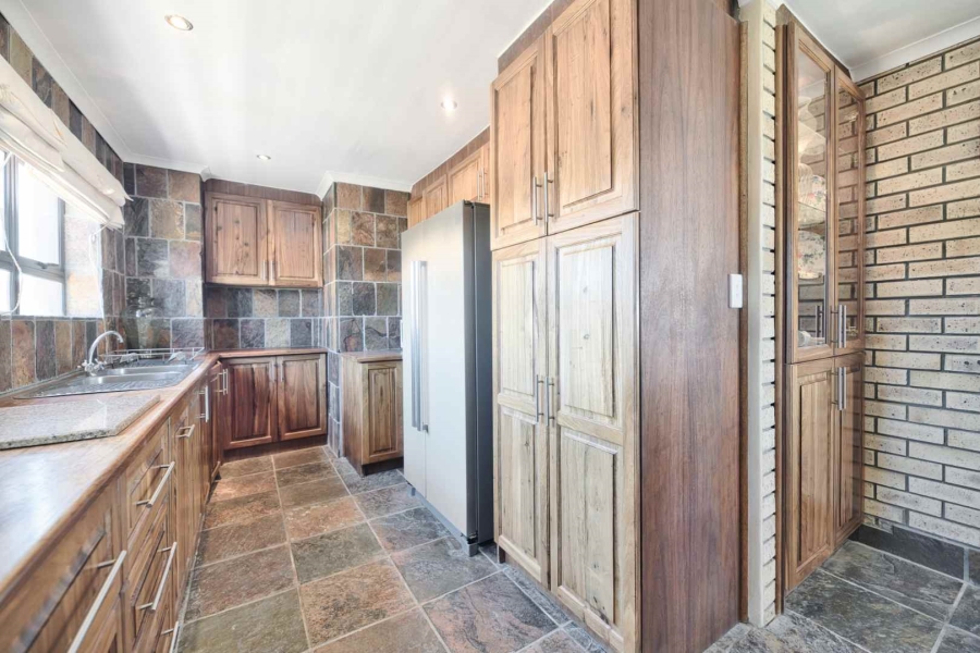 4 Bedroom Property for Sale in Pearly Beach Western Cape